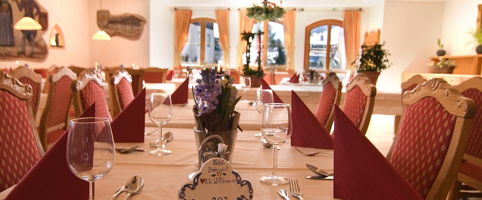 Restaurant Rettensein and our Hotelbar