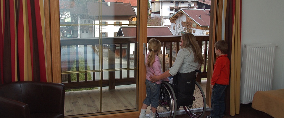 Wheelchair accessible Balcony - Hotel Bräuwirt